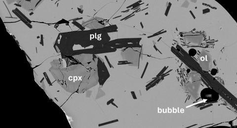 Backscattered electron image of a quenched lava sample from day 4 of the May 2024 eruption